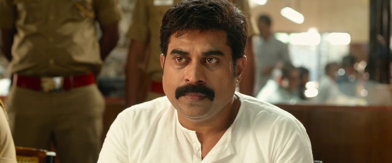 Driving Licence (2019) WEBRip Hindi + Mal 720p x264 AVC HE-AAC 2.0 MSub CineVood.mkv.0001